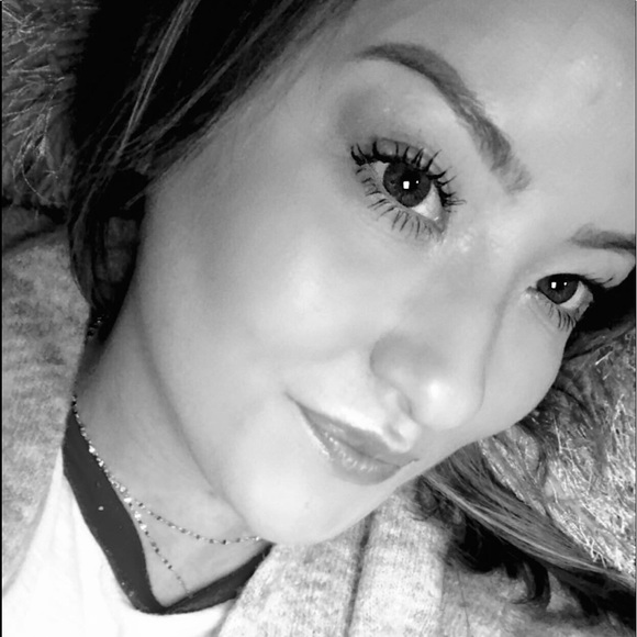 Meet your Posher, Jackie - Picture 1 of 1